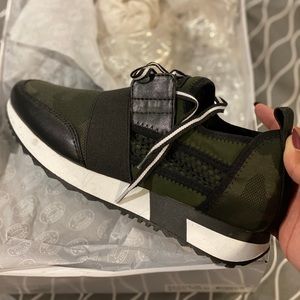 Steve Madden Casual Sneakers